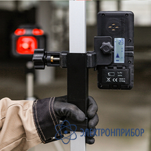 Универсальный приемник лазерного луча для ротационных нивелиров (для зеленого и красного луча) ADA LR-500 R/G